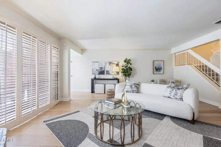 4459MoorparkWay-15