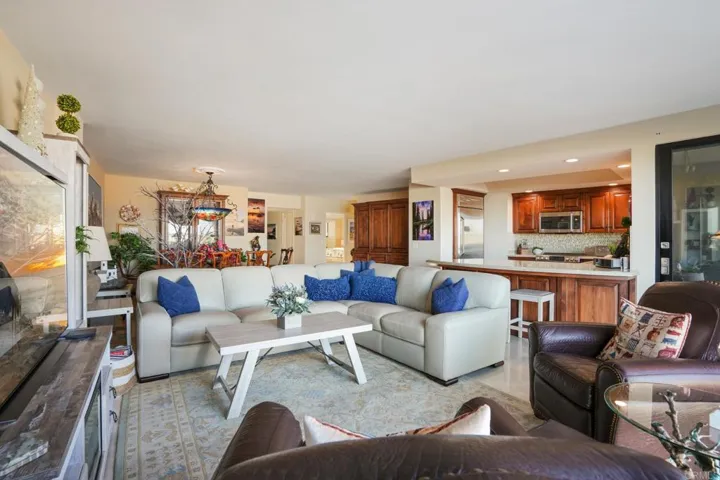 1150 Anchorage Lane 516, San Diego, California 92106