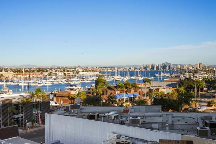 1150 Anchorage Lane 516, San Diego, California 92106