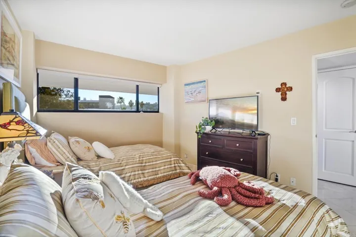 1150 Anchorage Lane 516, San Diego, California 92106