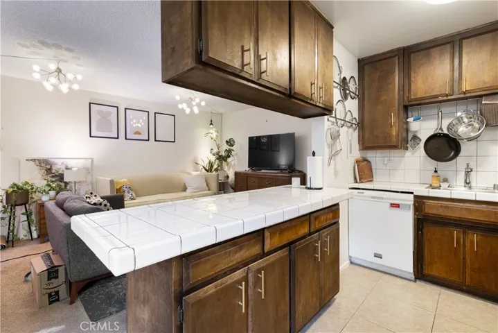 367 375 Gladys Avenue, Long Beach, California 90814