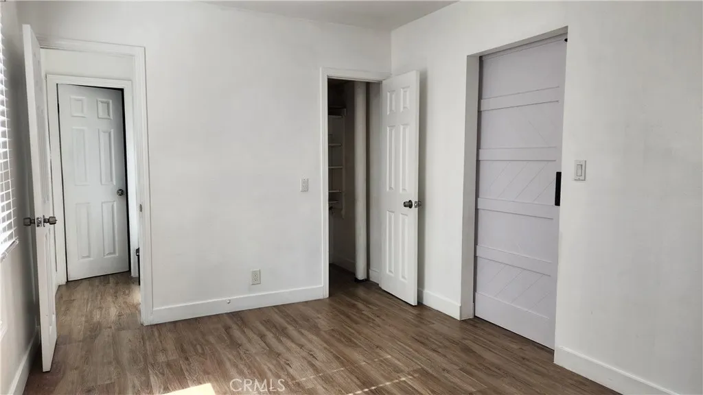 913 S Truro Avenue, Inglewood, California 90301 home-pic-12