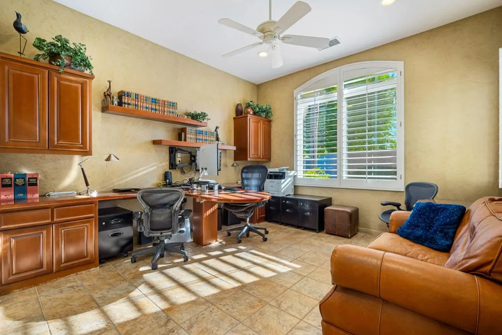 428 Tomahawk Drive, Palm Desert, California 92211 home-pic-29