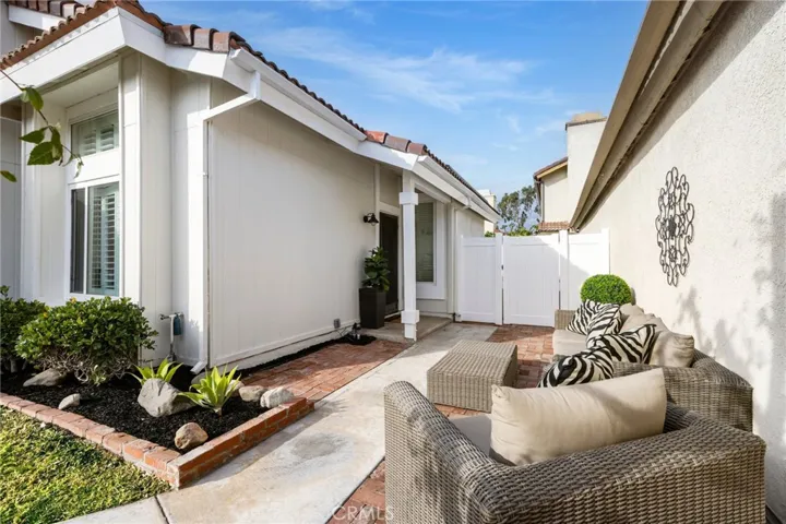 1031 W Badger Pass Lane, Orange, California 92865