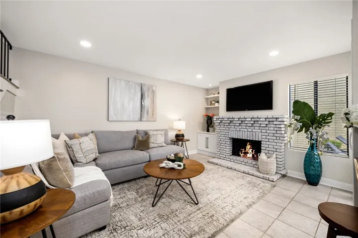 1031 W Badger Pass Lane, Orange, California 92865