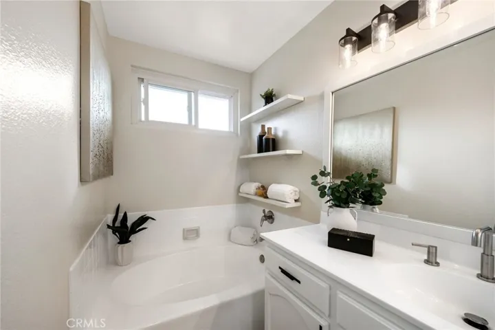 1031 W Badger Pass Lane, Orange, California 92865