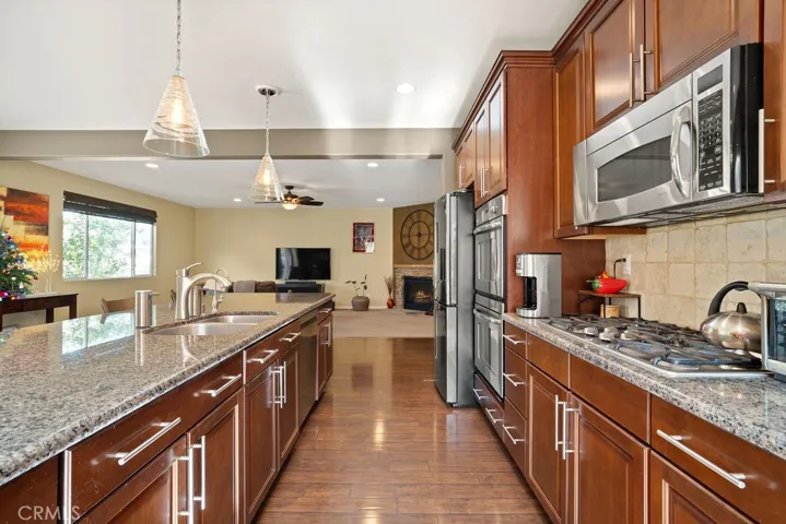 38009 Bella Rosa Drive, Murrieta, California 92563