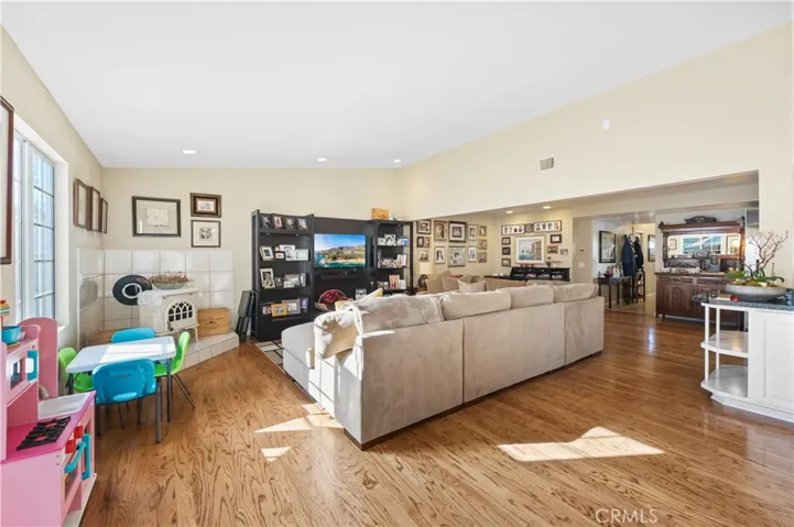 6446 San Andres Avenue, Cypress, California 90630