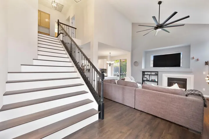 2043 Horseshoe Glen Circle, Folsom, California 95630