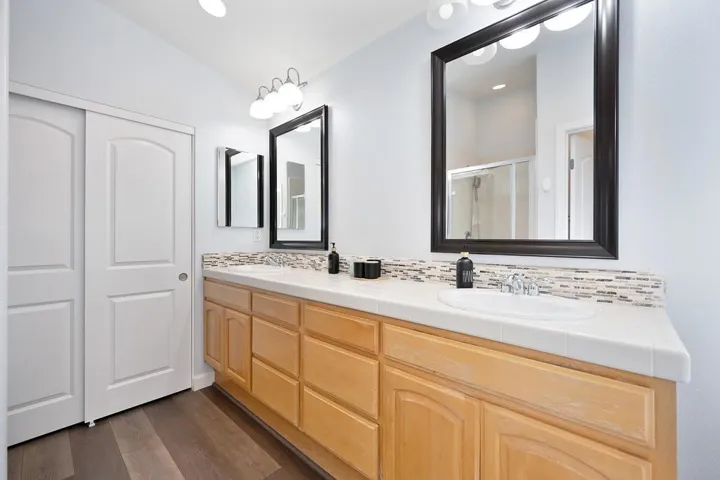 2043 Horseshoe Glen Circle, Folsom, California 95630