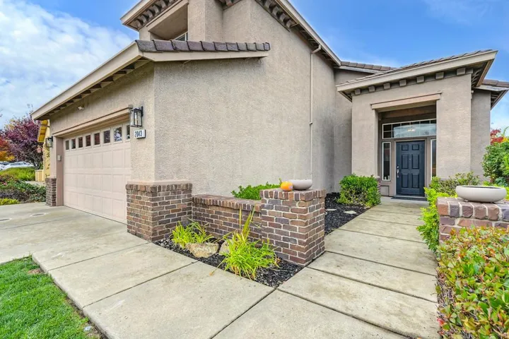 2043 Horseshoe Glen Circle, Folsom, California 95630