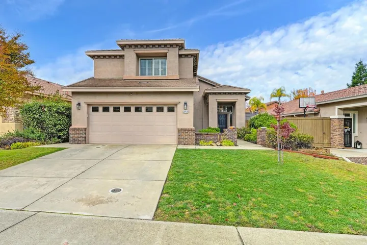 2043 Horseshoe Glen Circle, Folsom, California 95630