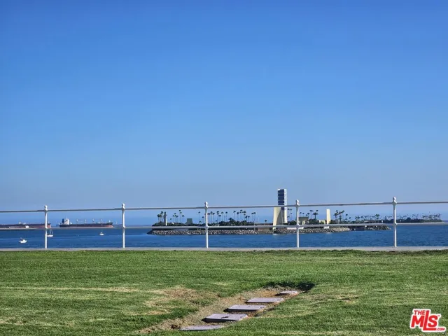 110 N Edison Place, Long Beach, California 90802