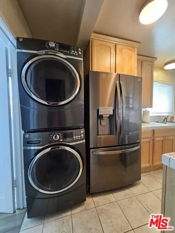 110 N Edison Place, Long Beach, California 90802
