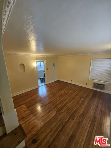 110 N Edison Place, Long Beach, California 90802