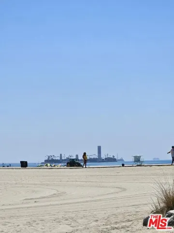 110 N Edison Place, Long Beach, California 90802