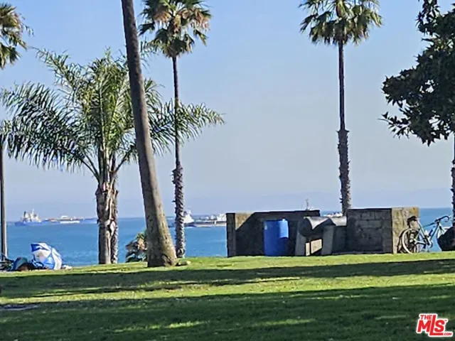 110 N Edison Place, Long Beach, California 90802