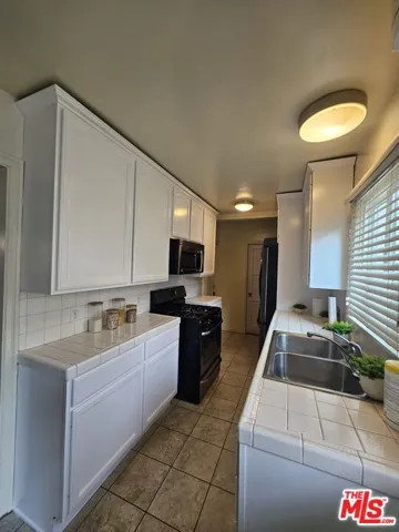 110 N Edison Place, Long Beach, California 90802
