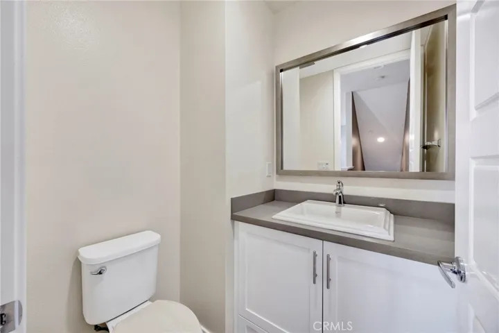 19505 Cardigan Drive, Northridge, California 91324