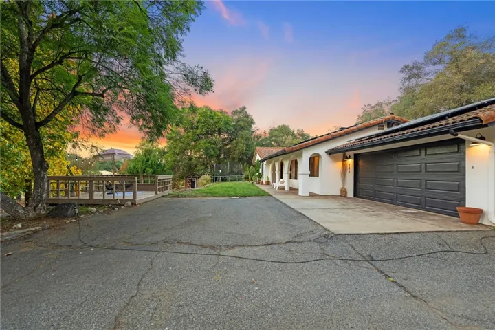 736 Del Valle Drive, Fallbrook, California 92028