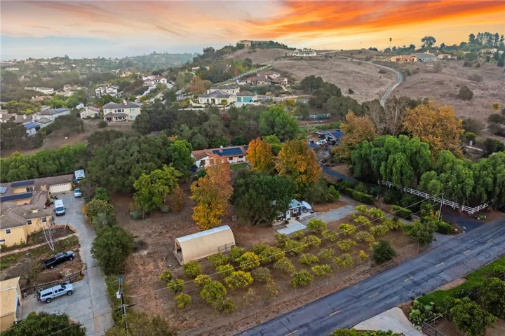 736 Del Valle Drive, Fallbrook, California 92028