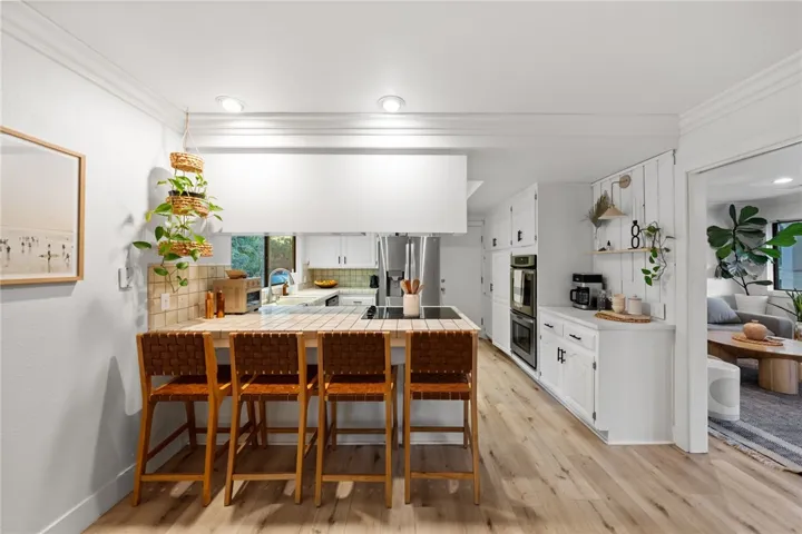 736 Del Valle Drive, Fallbrook, California 92028