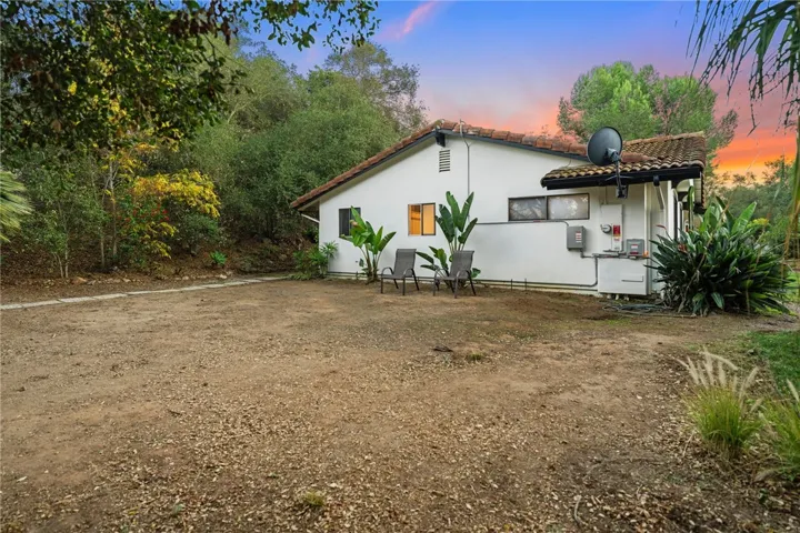 736 Del Valle Drive, Fallbrook, California 92028