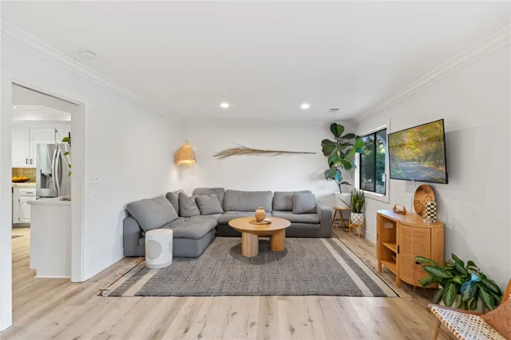 736 Del Valle Drive, Fallbrook, California 92028