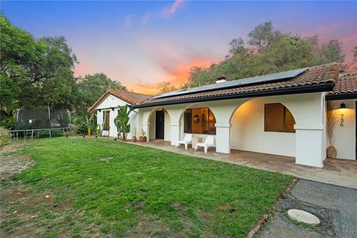 736 Del Valle Drive, Fallbrook, California 92028