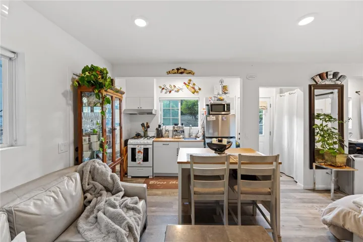 736 Del Valle Drive, Fallbrook, California 92028