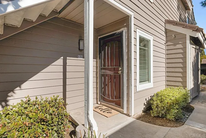1095 Shadowridge Drive 131, Vista, California 92081