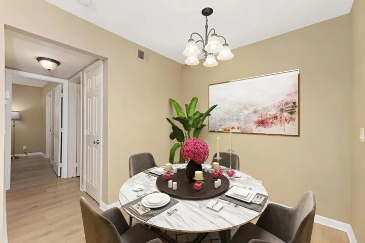 1095 Shadowridge Drive 131, Vista, California 92081