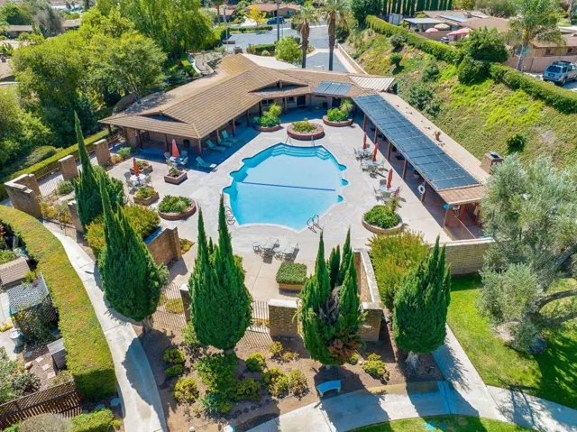 3212 Via Almonte, Fallbrook, California 92028