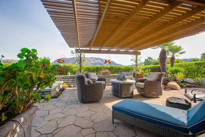 3212 Via Almonte, Fallbrook, California 92028