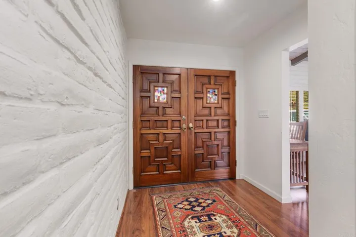 3212 Via Almonte, Fallbrook, California 92028