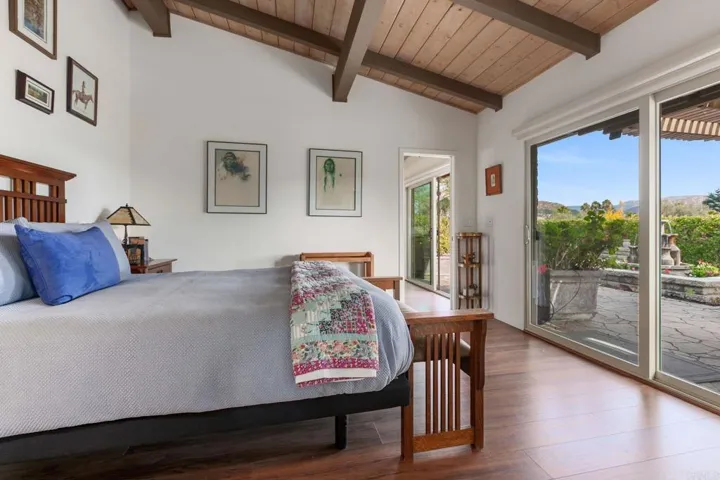 3212 Via Almonte, Fallbrook, California 92028