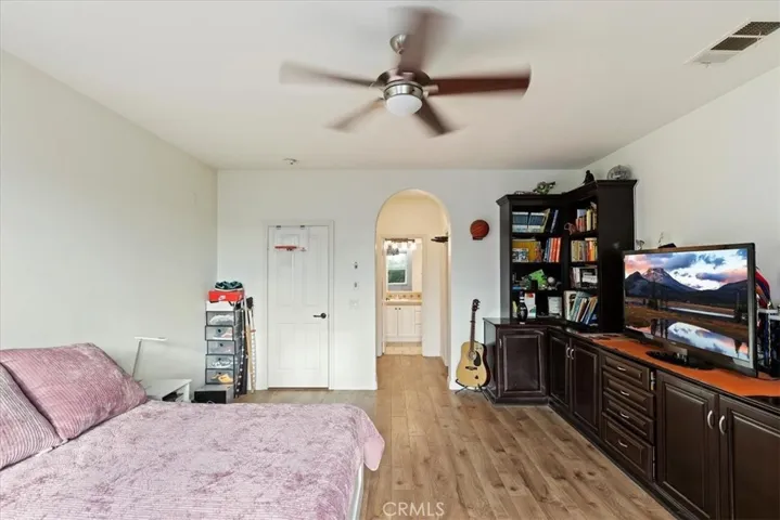 Upstairs Bedroom En-Suite 1