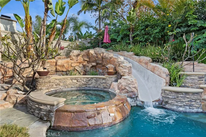 Poolslide & Spa