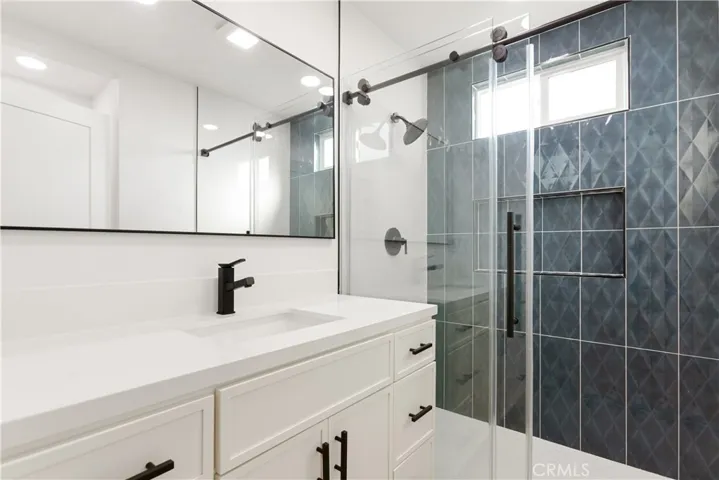 1113 E 95th Street, Los Angeles, California 90002