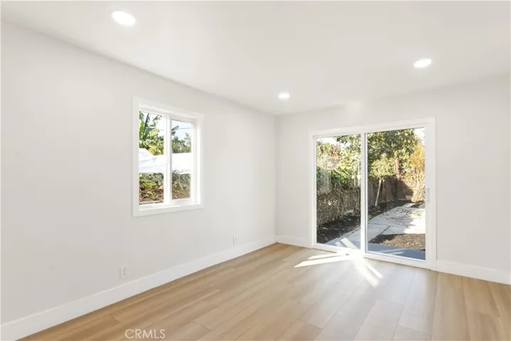 1113 E 95th Street, Los Angeles, California 90002