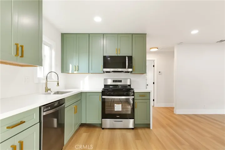 1113 E 95th Street, Los Angeles, California 90002