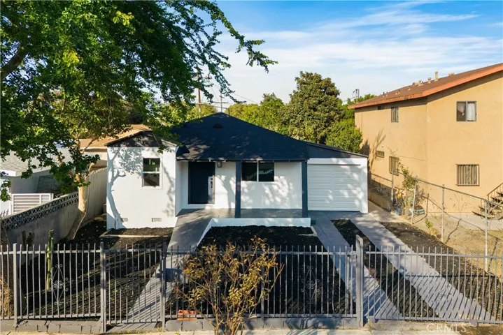 1113 E 95th Street, Los Angeles, California 90002