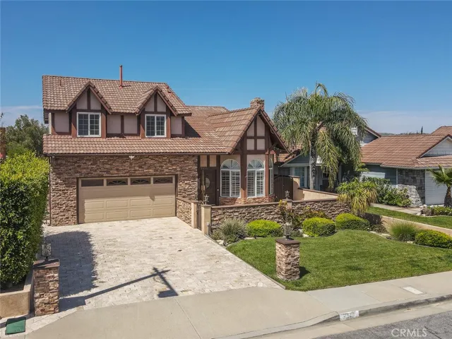 7975 E Altair Lane, Anaheim Hills, California 92808