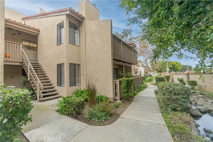 4861 Lago Drive 201, Huntington Beach, California 92649