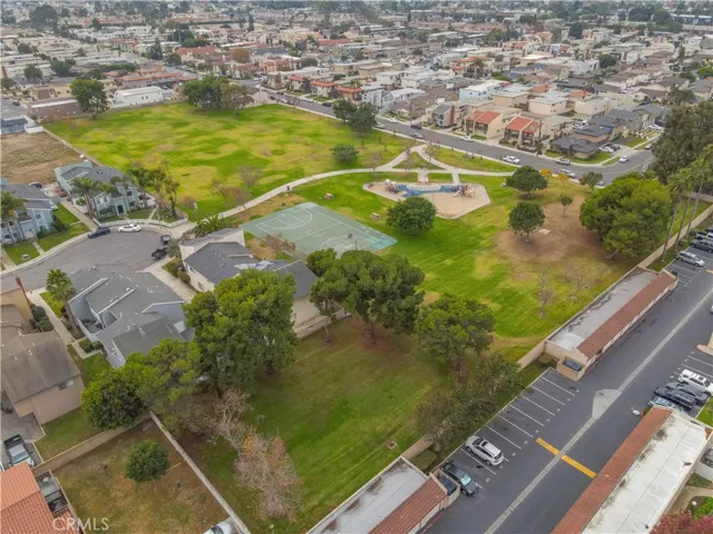4861 Lago Drive 201, Huntington Beach, California 92649
