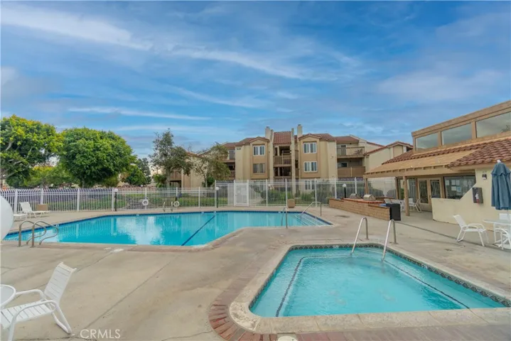 4861 Lago Drive 201, Huntington Beach, California 92649