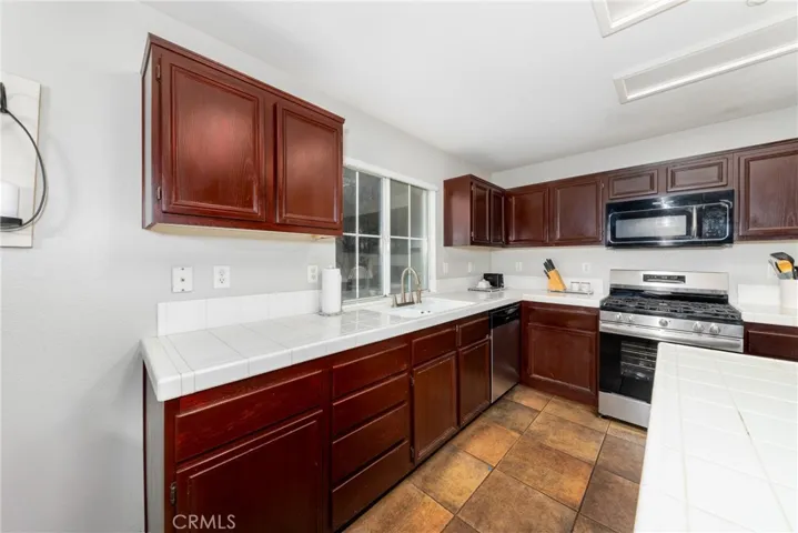 7143 Birch Tree Place, Fontana, California 92336