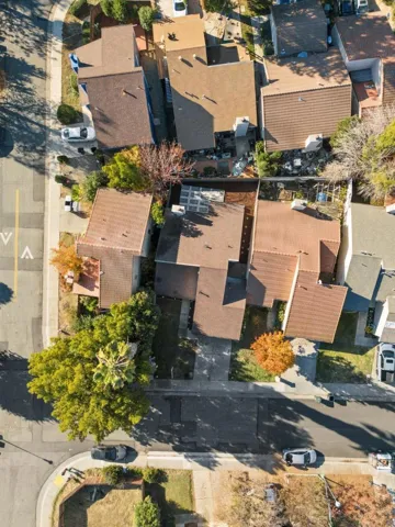 5 Yahi Court, Sacramento, California 95833