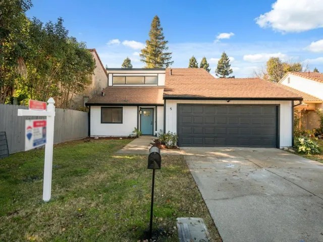 5 Yahi Court, Sacramento, California 95833