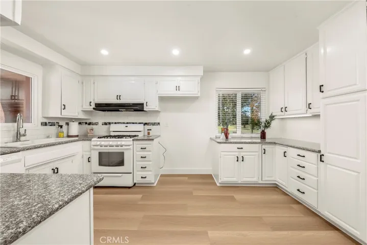 18907 Circle Of The Oaks, Newhall, California 91321